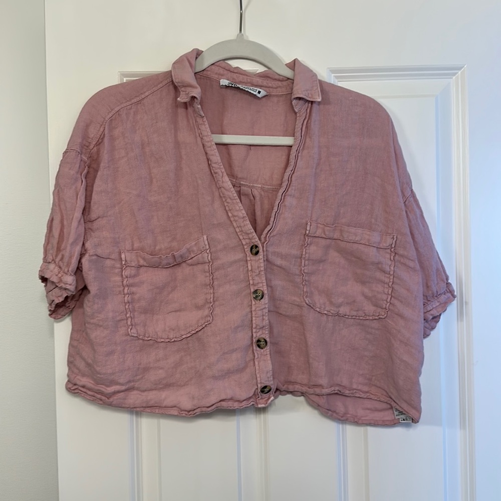 Zara cropped boxy button up.